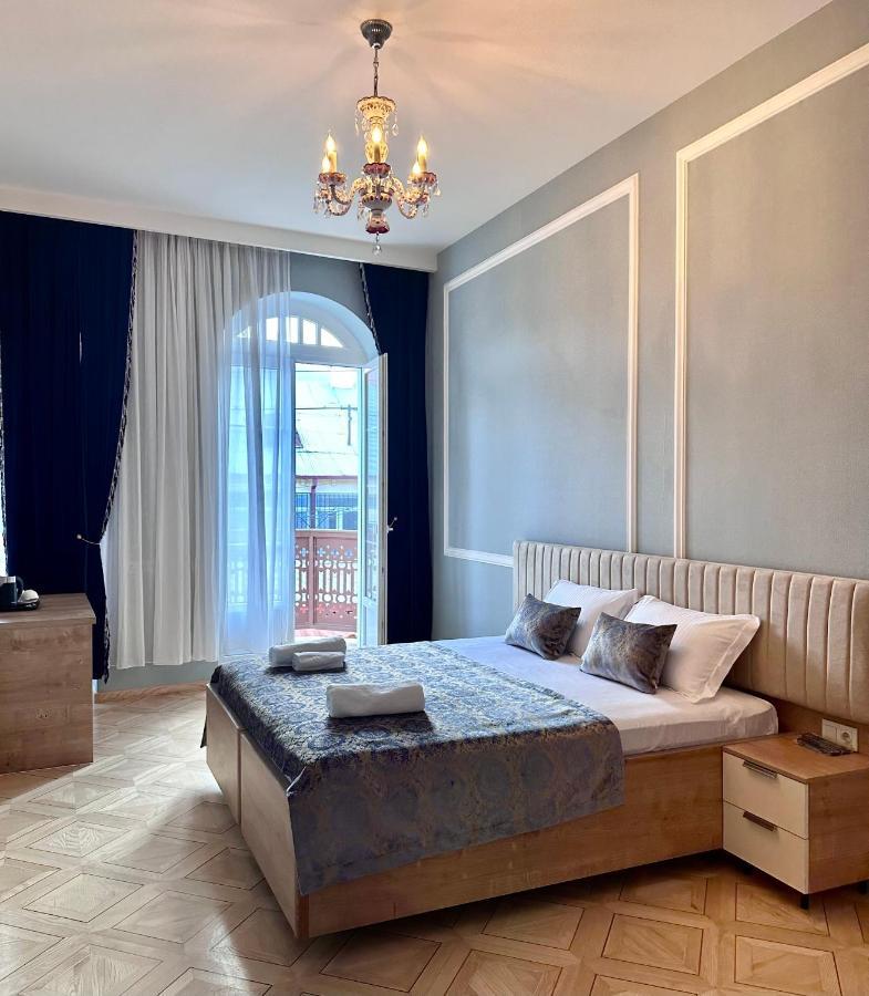 Hotel Embassy Tbilissi Extérieur photo