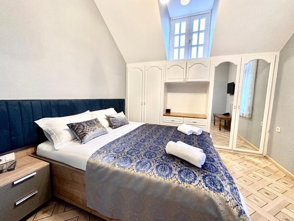 Hotel Embassy Tbilissi Extérieur photo